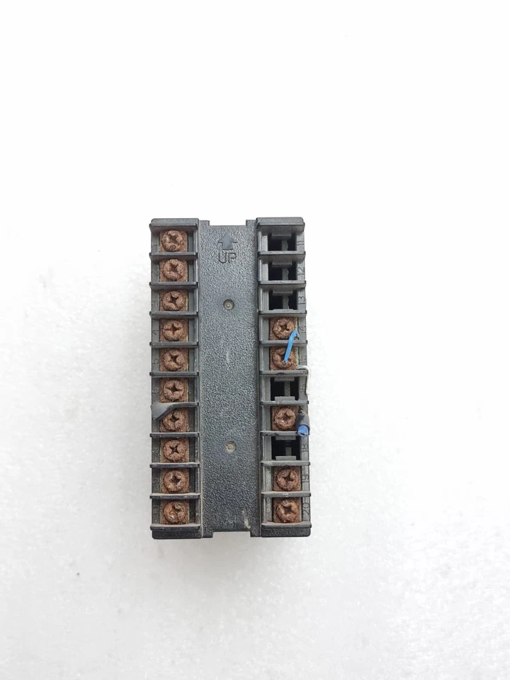 Honeywell DC1020 DC1020CT-11100B-E Temperature Controller AC85-265V (Used)